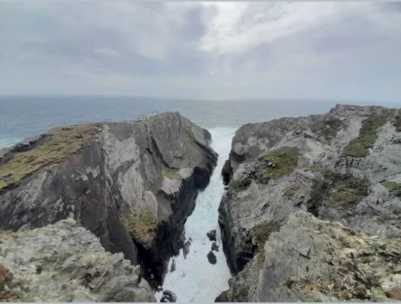 Famous Ireland Landmarks: 101 of The Greatest Attractions Mizen Head - Visit Ireland's Most Southerly Tip Now Happy Irish Wanderers