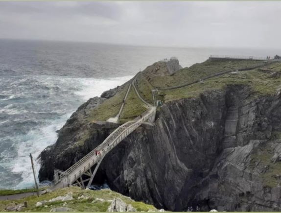 Mizen Head, Things to do in Cork, Happy Irish Wanderers