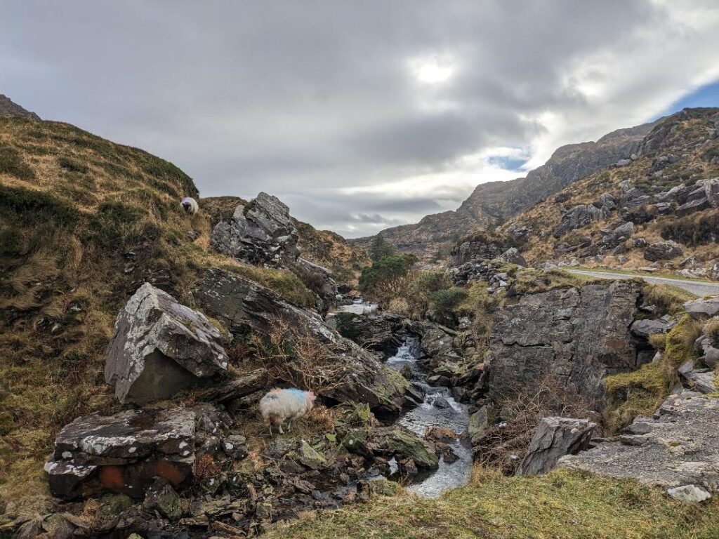 Famous Ireland Landmarks: 101 of The Greatest Attractions - 61-80 Happy Irish Wanderers 