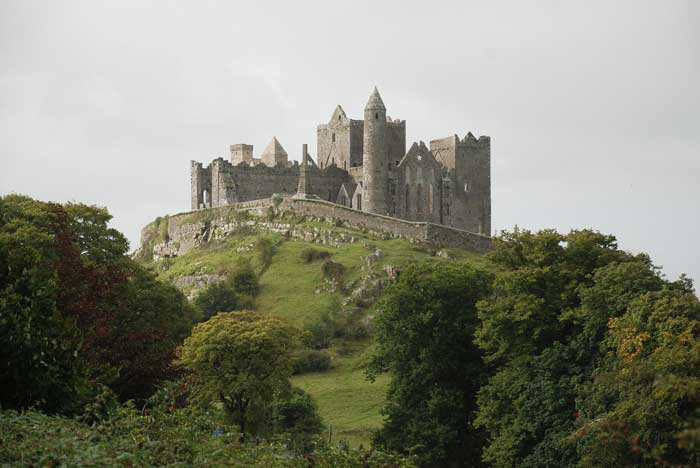 Rock of cashel Famous Ireland Landmarks: 101 of The Greatest Attractions - 61-80 Happy Irish Wanderers 