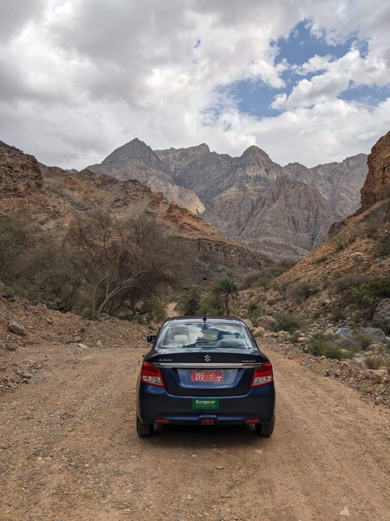 Car rental Oman travel - 8 free things to do. Happy Irish Wanderers