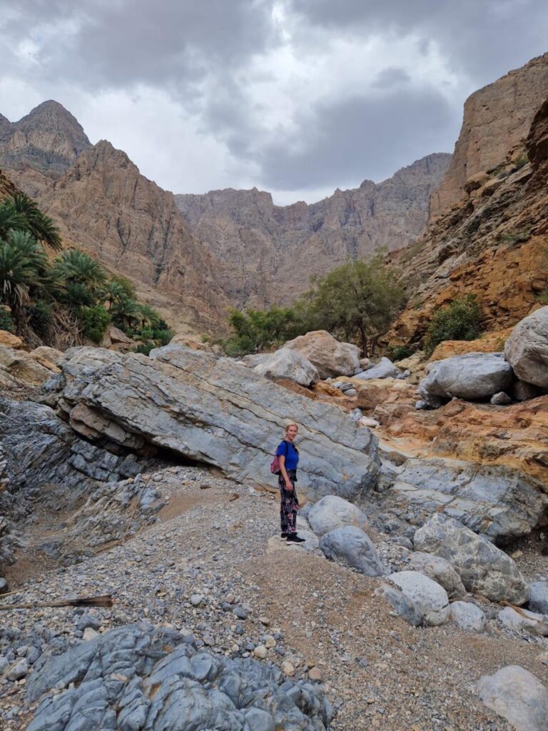 Wadi Mangal Oman travel - 8 free things to do. Happy Irish Wanderers. Hike