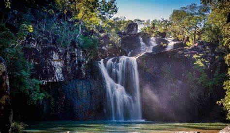 cedar creek falls airlie beach