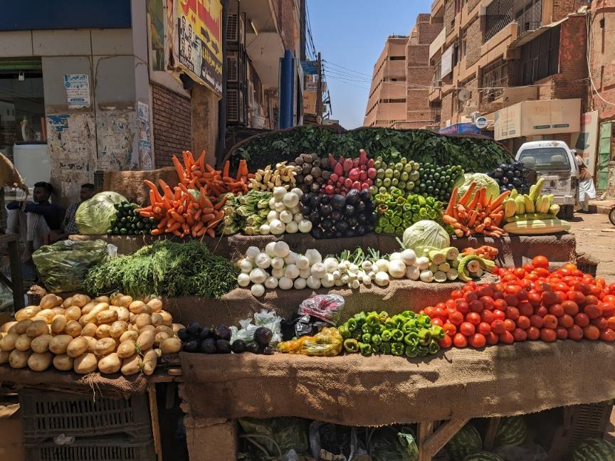 Food markets How to Eat Cheap Around The World - 10 Easy Tips Happy Irish Wanderers