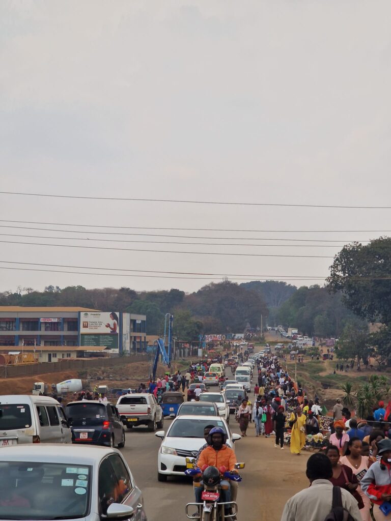 Discover Malawi - Lilongwe busy streets - Happy Irish Wanderers