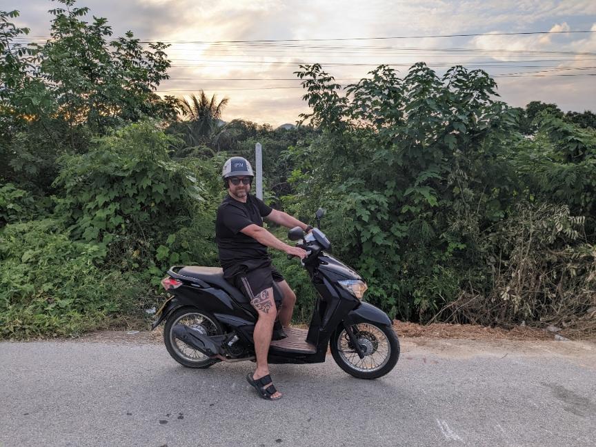 Motorbike safety for your Thailand Holiday – The Best Advice Happy Irish Wanderers