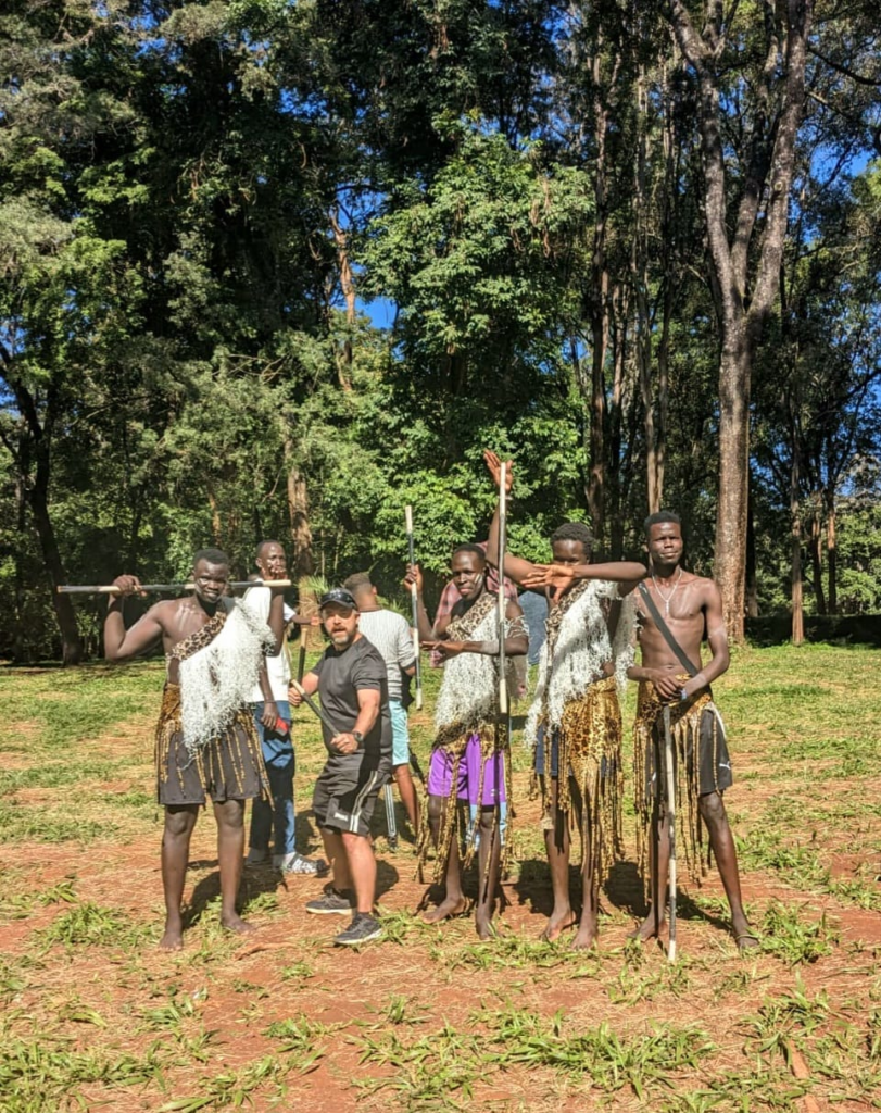 Local Kenyans in traditional dress in Nairobi Kenya itinerary Happy Irish Wanderers