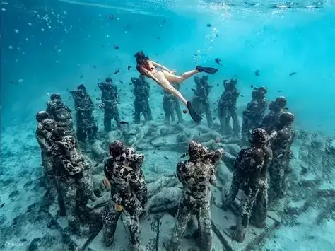 Gili meno underwater statues Which Gili Island is the Best