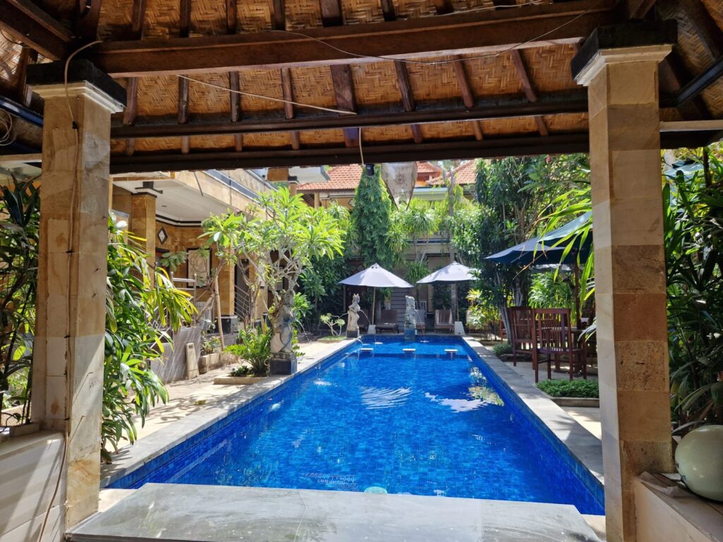 Cheap hotels in Kuta Or Seminyak - Which One Is The Better To Stay - Happy Irish Wanderers