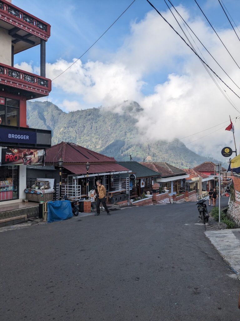 Cemoro Lawang King Kong Hill - The Best Spot For Mount Bromo Sunrise - Happy Irish Wanderers