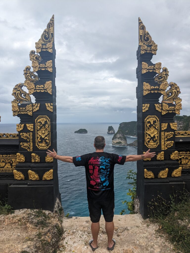 Manta Viewpoint at Nusa Penida - Everything You Need to Know - Honest Review Happy Irish Wanderers