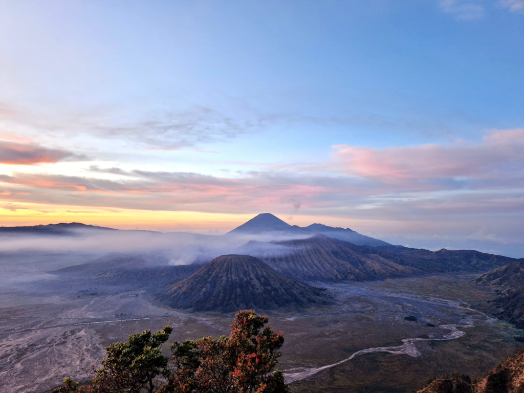 Mount Bromo 2-Week Indonesia Itinerary In Java & Bali Happy Irish Wanderers