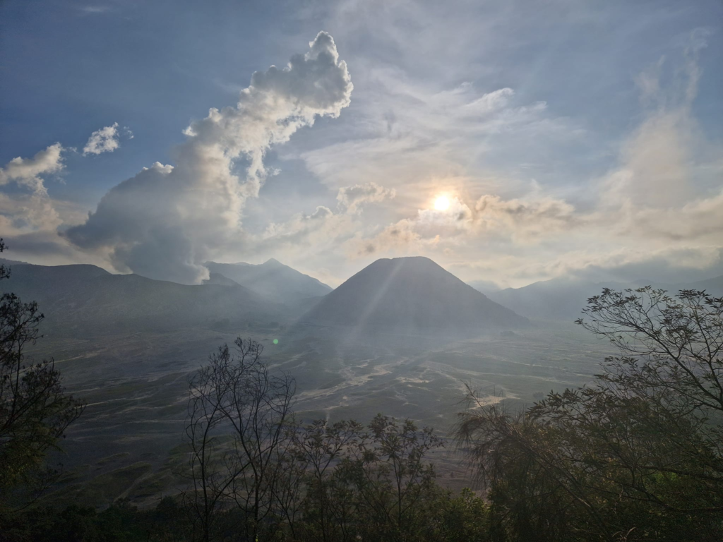 Mount Bromo view - How to Hike Mount Bromo for FREE - Indonesia's Most Incredible Volcano Happy Irish Wanderers