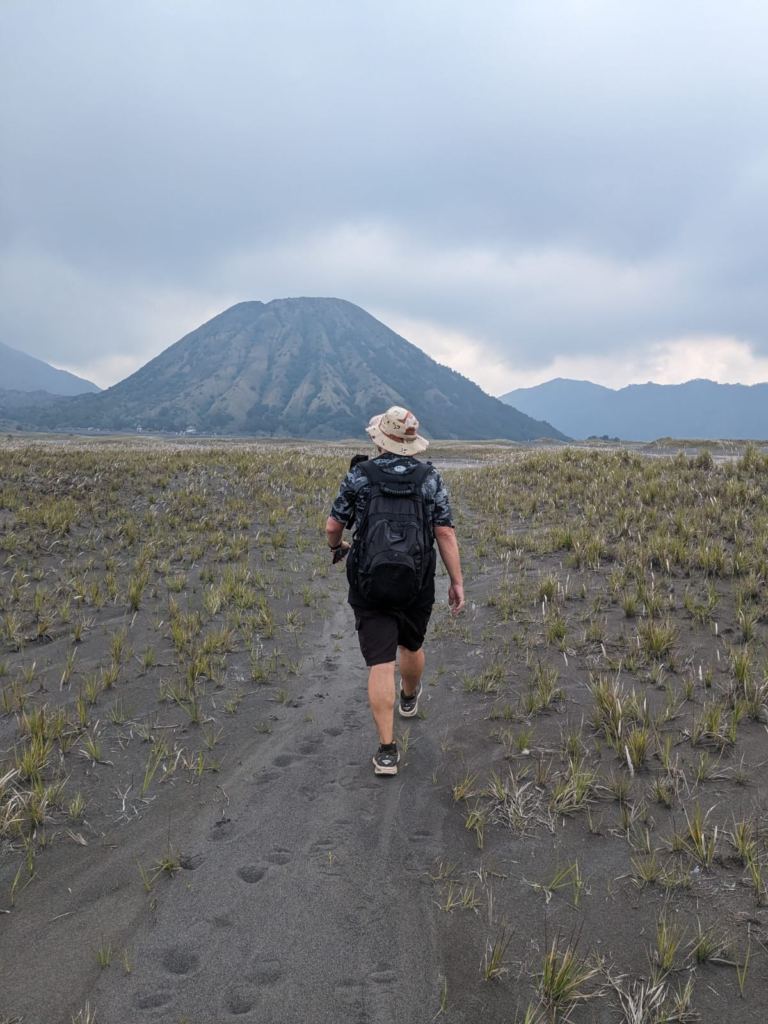 Mount Bromo Volcano. How to Hike Mount Bromo for FREE - Indonesia's Most Incredible Volcano- Happy Irish Wanderers