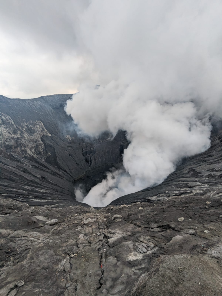 Mount Bromo crater - How to Hike Mount Bromo for FREE - Indonesia's Most Incredible Volcano Happy Irish Wanderers