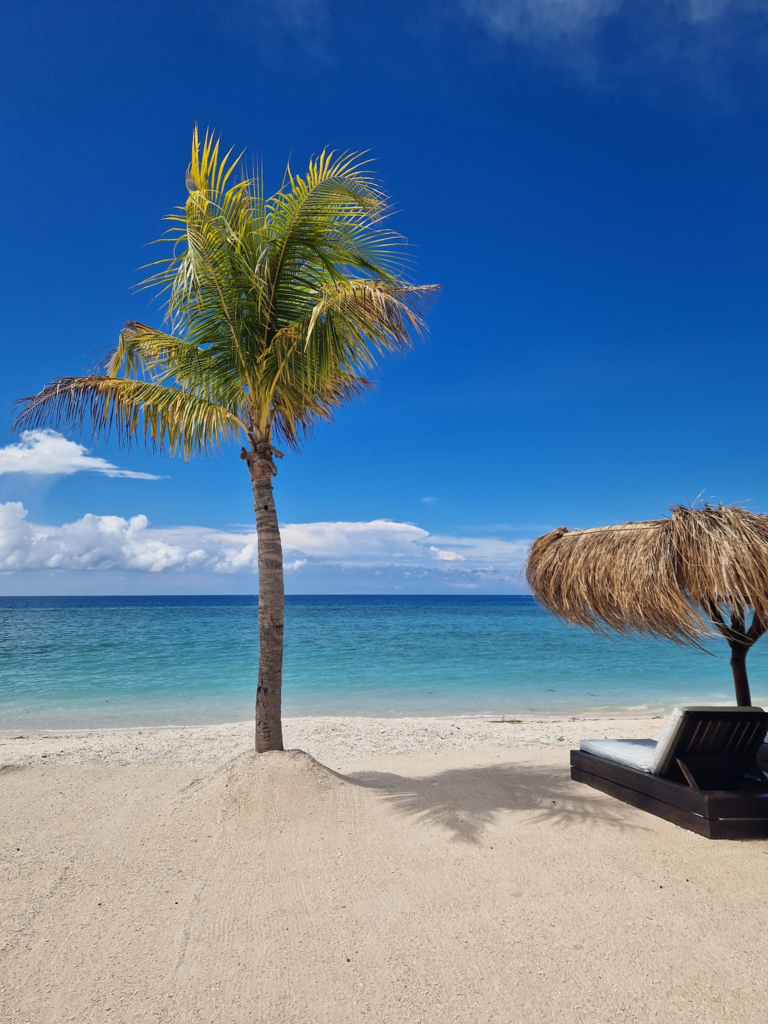 Paradise Indonesian Beach Kuta Or Seminyak - Which One Is The Better To Stay - Happy Irish Wanderers