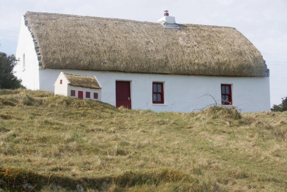 Aran Thatch Cottage Unique Ireland Getaways