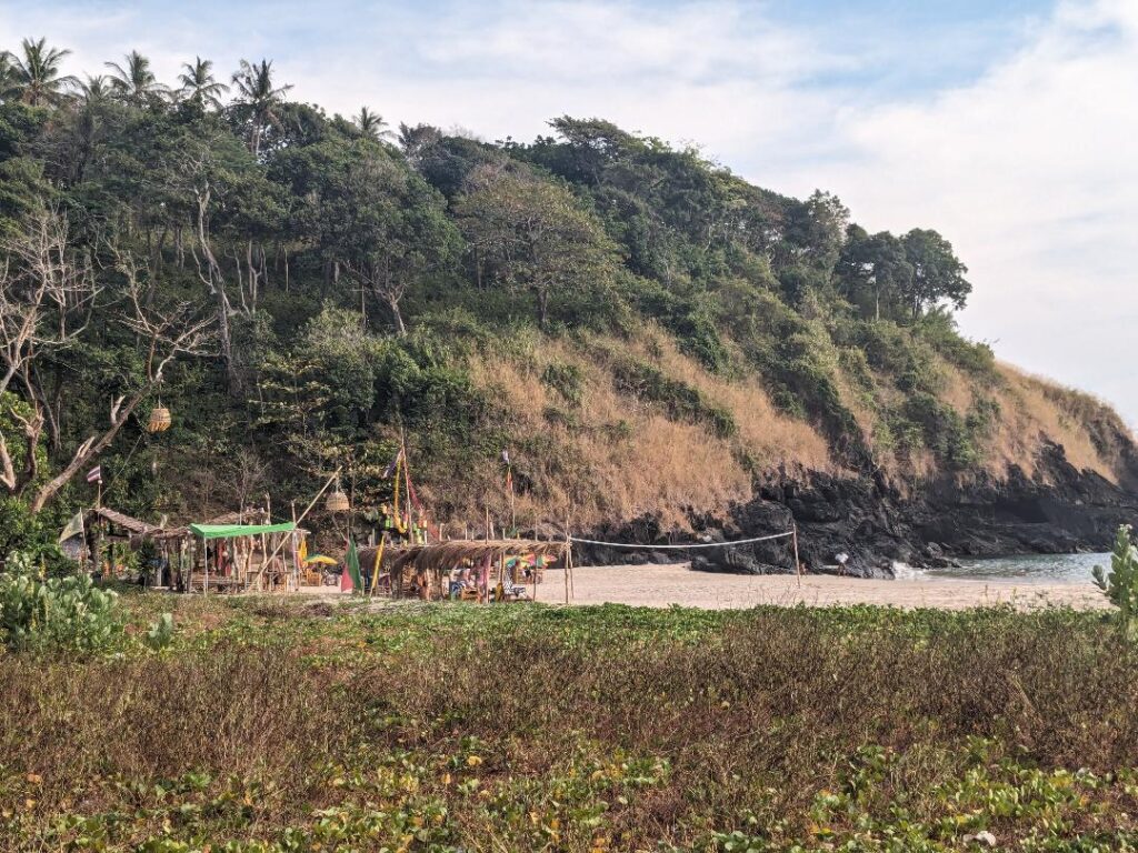 Beach shack on the more remote beaches of Koh Lanta Happy Irish Wanderers