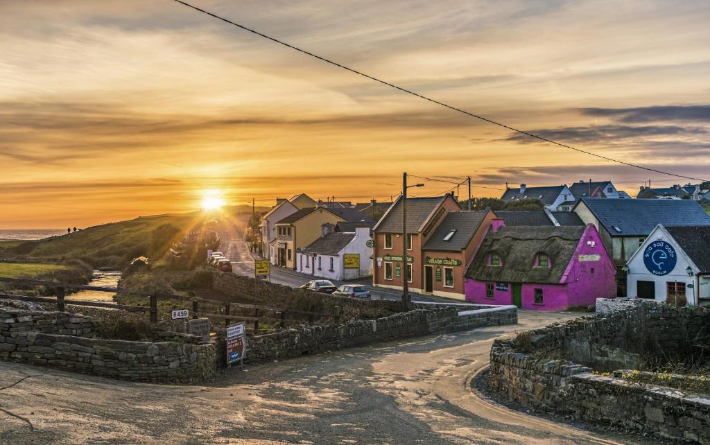 Doolin Ireland - Your Perfect Gateway to the Wild Atlantic Way Happy Irish Wanderers