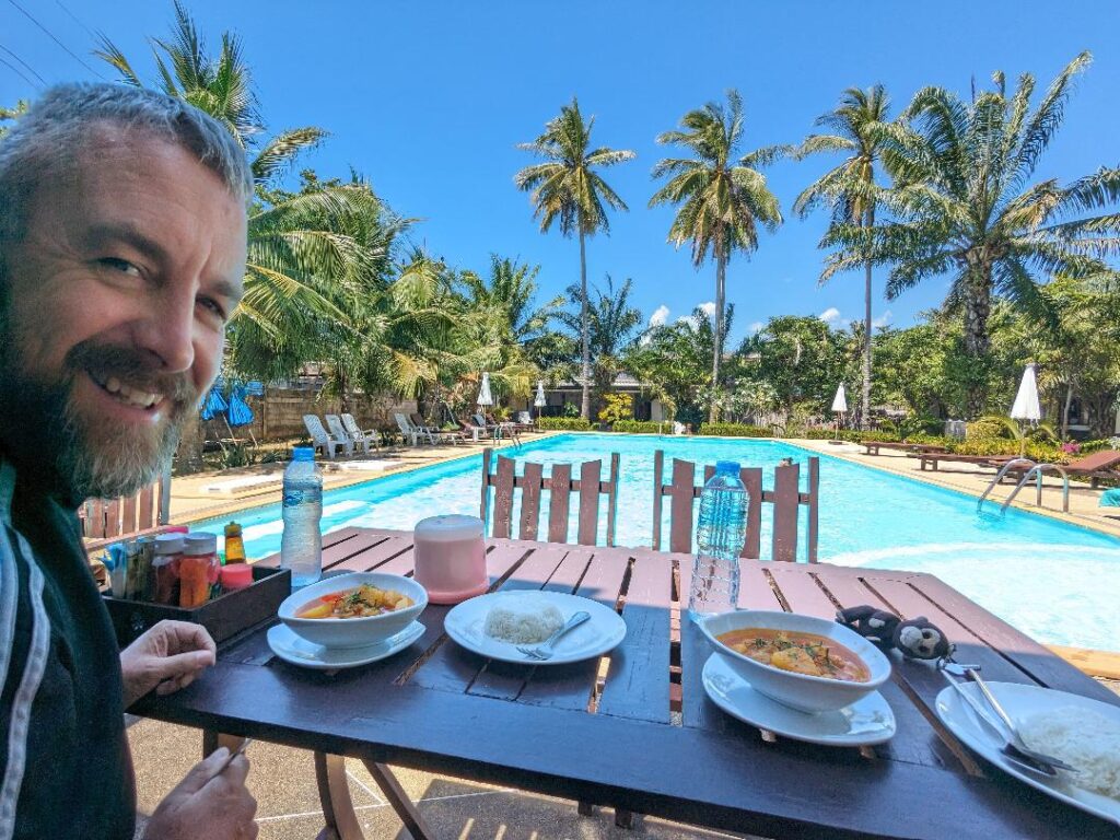 Klong Nin Beach resort Koh Lanta Happy Irish Wanderers