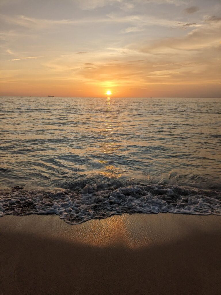 Klong Nin Beach sunset in Koh Lanta Happy Irish Wanderers