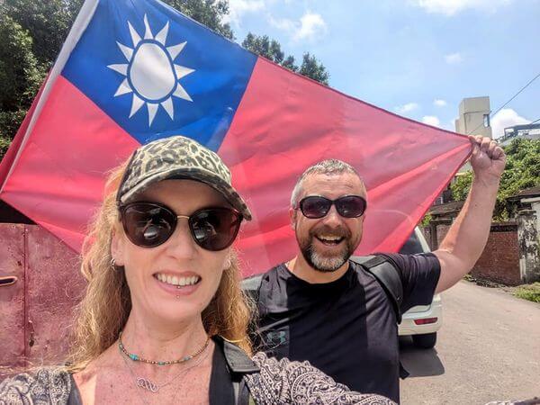 Posing with the Taiwan Flag Taiwan Holiday Happy Irish Wanderers