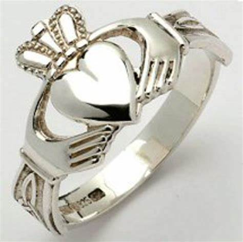 Claddagh ring Irish symbols Happy Irish Wanderers