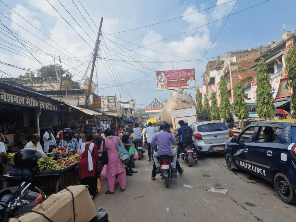 India to Nepal Sonauli Border crossing 