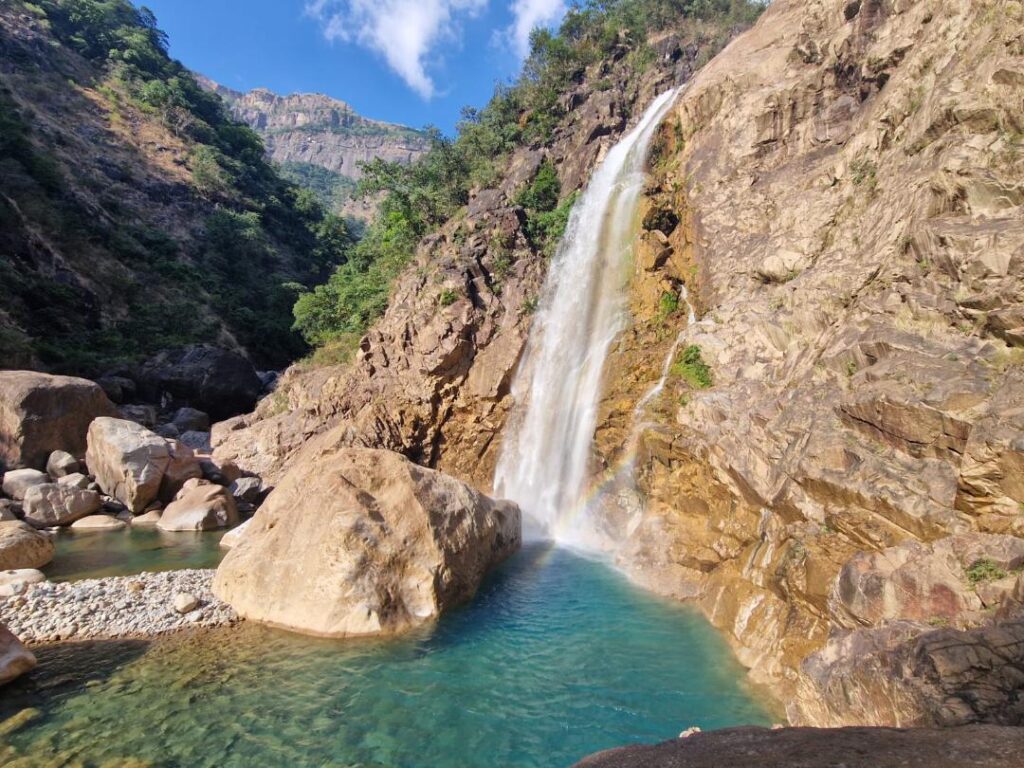 The Rainbow Falls Are the Famous Living Root Bridges in Meghalaya Worth Visiting? Happy Irish Wanderers