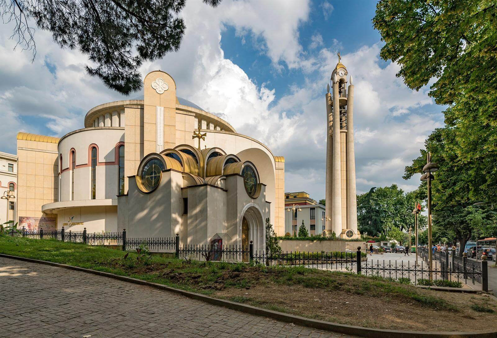 Tirana: Cathedral of the Resurrection of Christ Things to do in Tirana