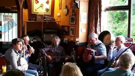 trad Irish music session in the reel inn Donegal