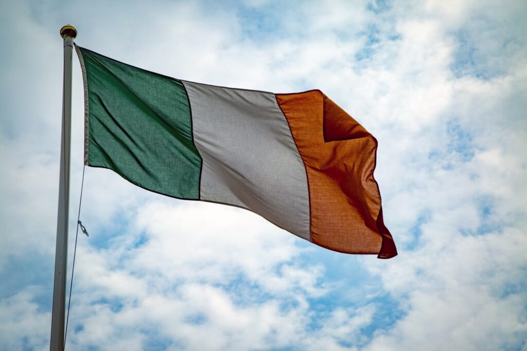 The Irish flag meaning