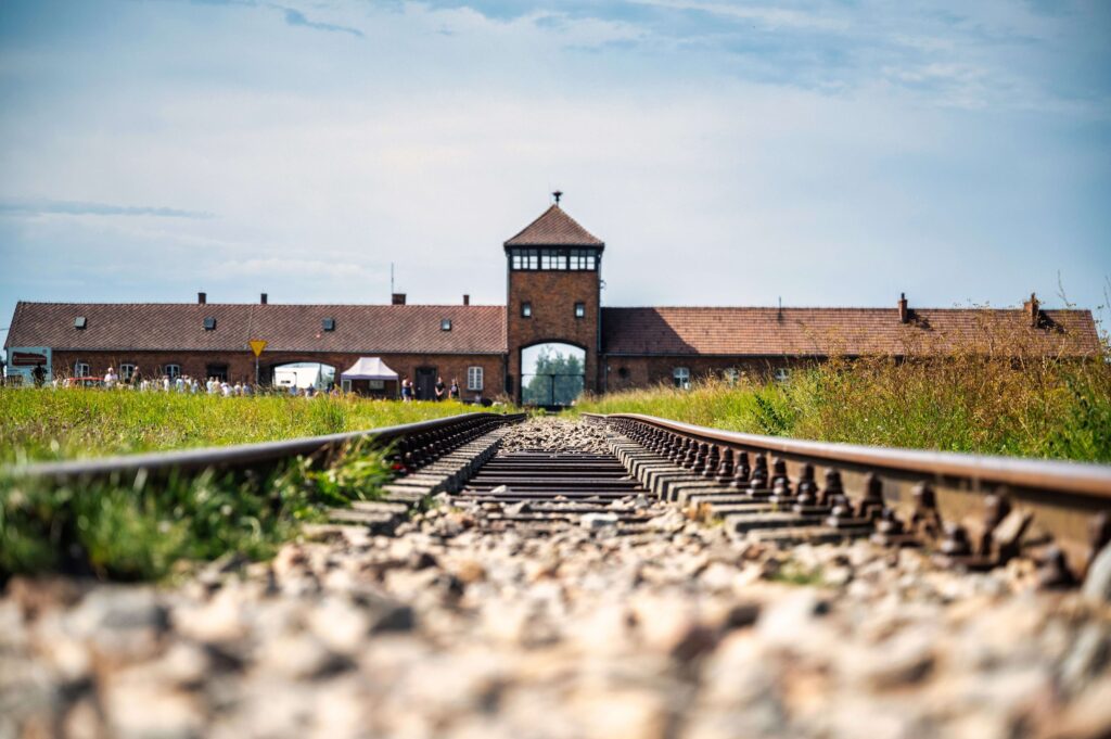 30 Chilling Dark Tourism Sites That Will Haunt You... Happy Irish Wanderers