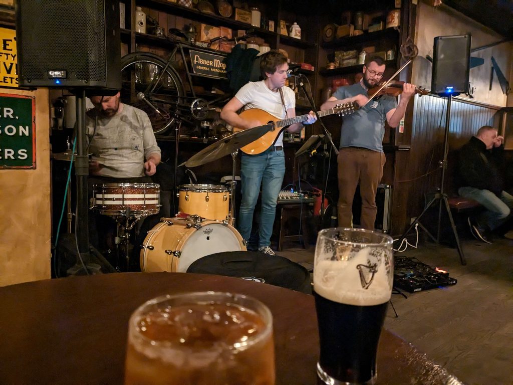 Happy Irish Wanderers listening to trad Irish music: Best things to do in Limerick